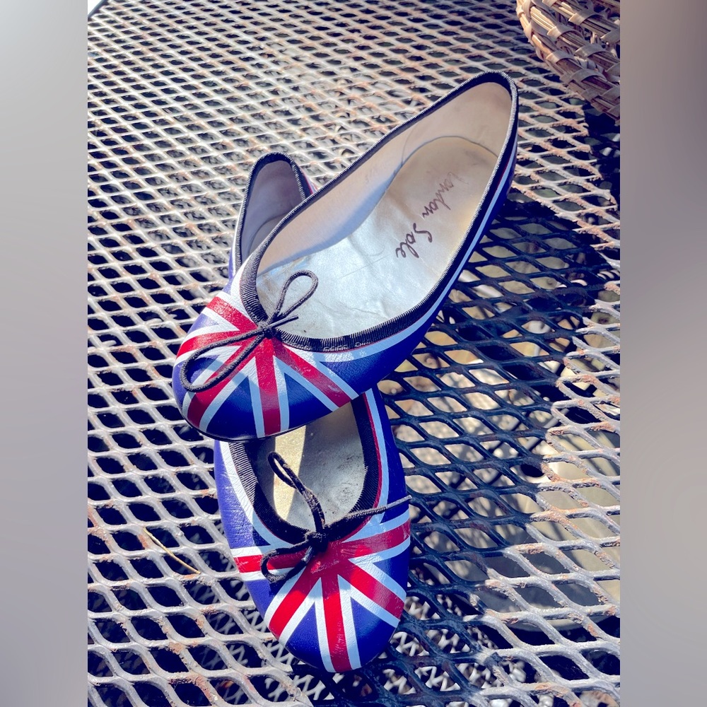 LONDON SOLE British Flag Design Flats sz 6/6.5